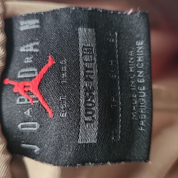 Jordan Men's Beige Cargo Pants - Picture 7 of 7